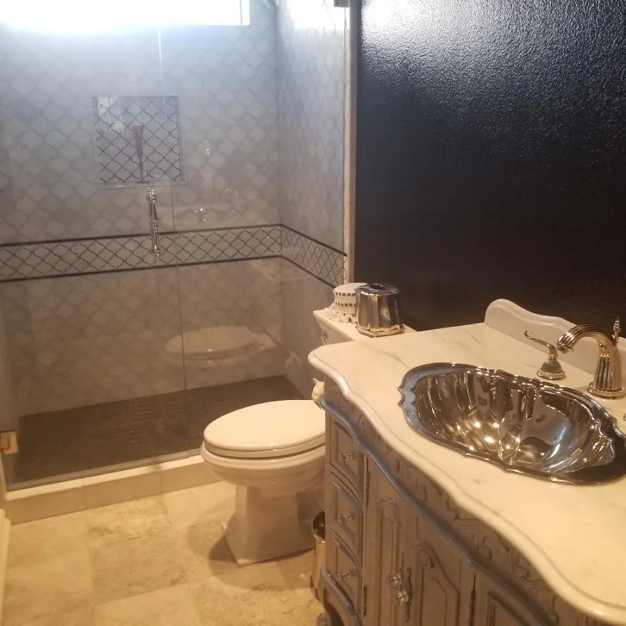 Professional plumbing work and bathroom remodeling in Oak View